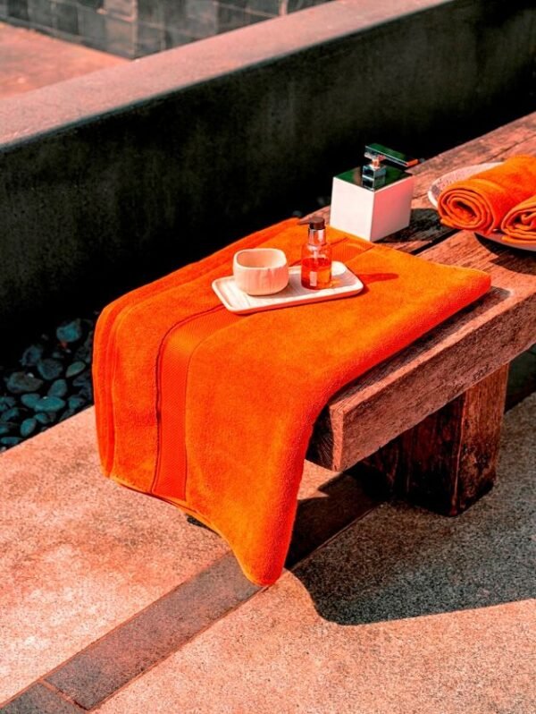Crest Golden Oak Bath Towel